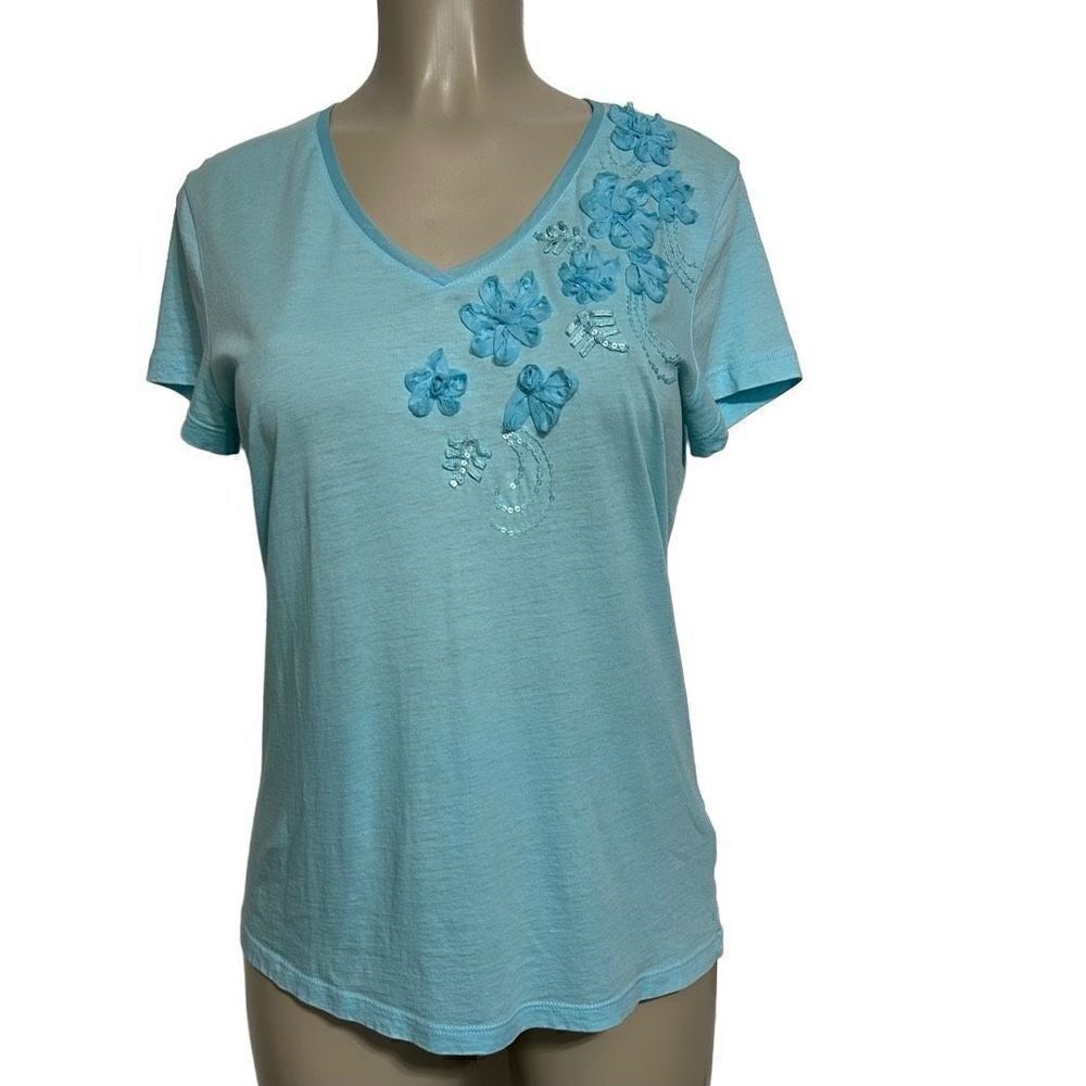 Izod Tee Short Sleeve Women's Size M Blue V-Neck Floral Pullover Cotton T-Shirt